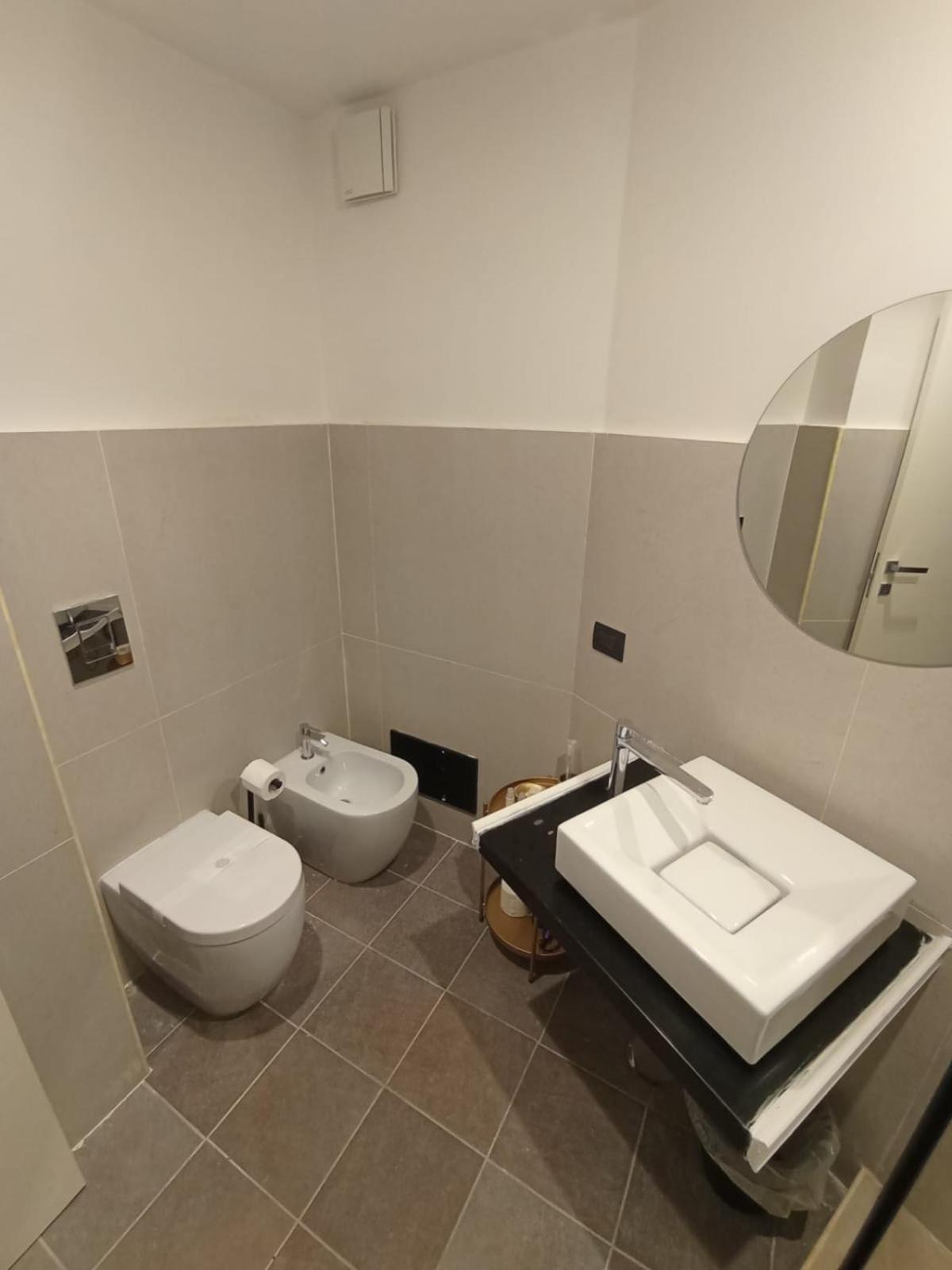 Muni Boutique Flat By Babylon Stay Napoli Bagian luar foto